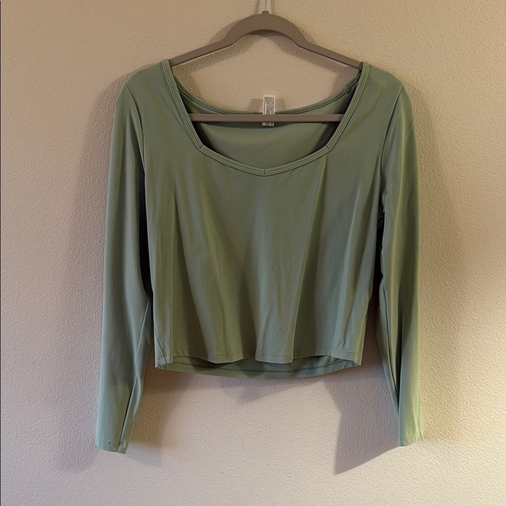 Women's Green Long Sleeve Top